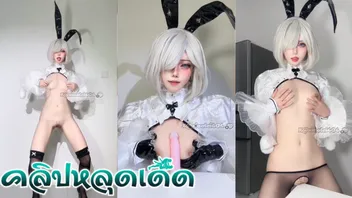หีเนียน หีสวย หีน้อยๆ หีถูขอบโต๊ะ หีขาว